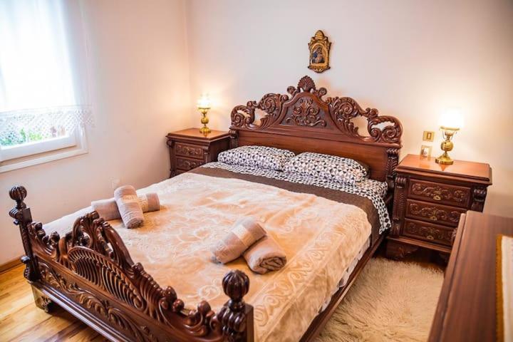 Traditional Antique Deco House Калампака Екстериор снимка