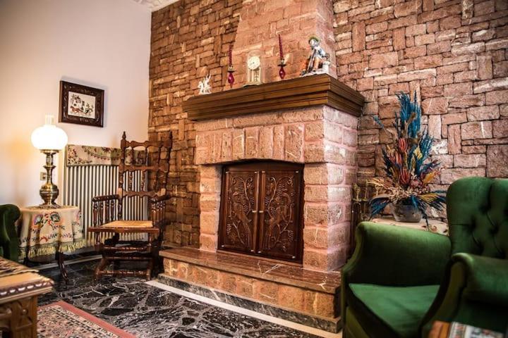 Traditional Antique Deco House Калампака Екстериор снимка